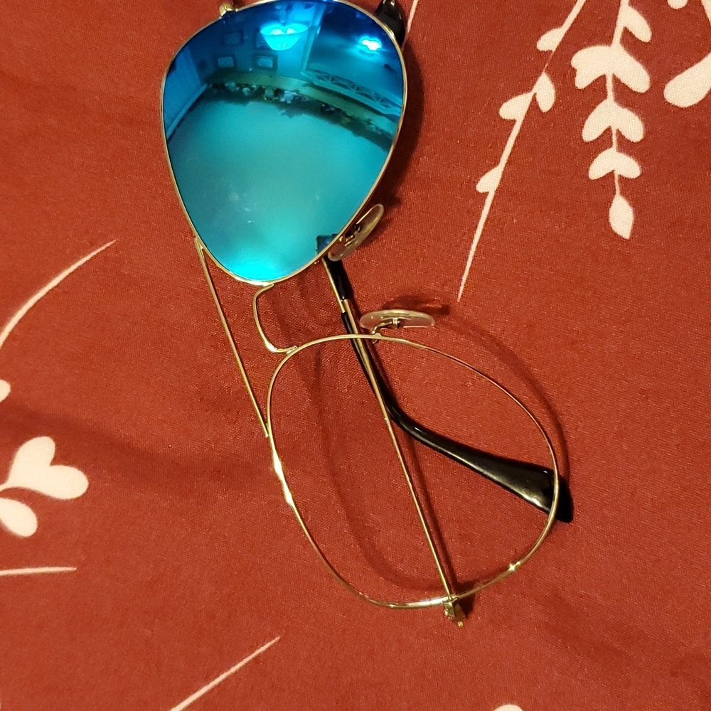 Ray ban 3026 Flash Blue mirror polarized glasses. Chrome frame 61mm.